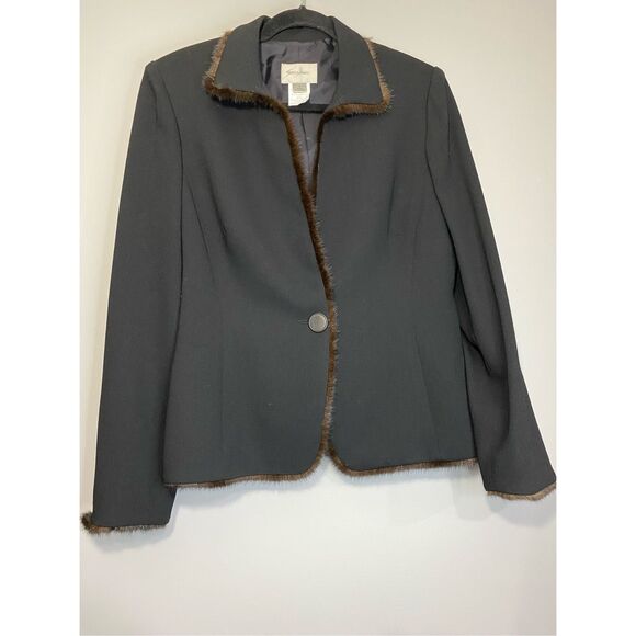 Size 10, Sunny Choi Canadian designer made in Canada wool & mink fur trim blazer - Picture 4 of 6